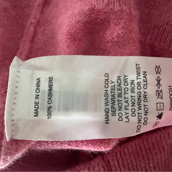 EUC Quince V-Neck Sweater in Fuscia XS 100% cashmere - Picture 7 of 7